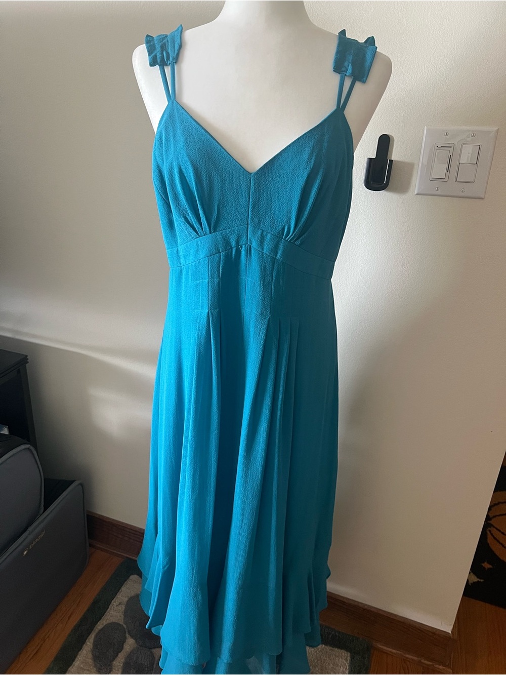 Nanette Lepore Turquoise Blue Sleeveless V-Neck Midi Dress